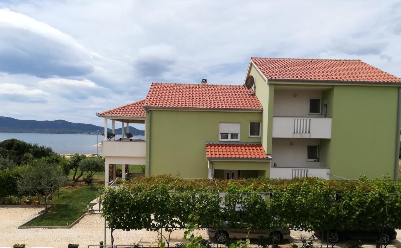Apartments Matilda Sukosan Luaran gambar