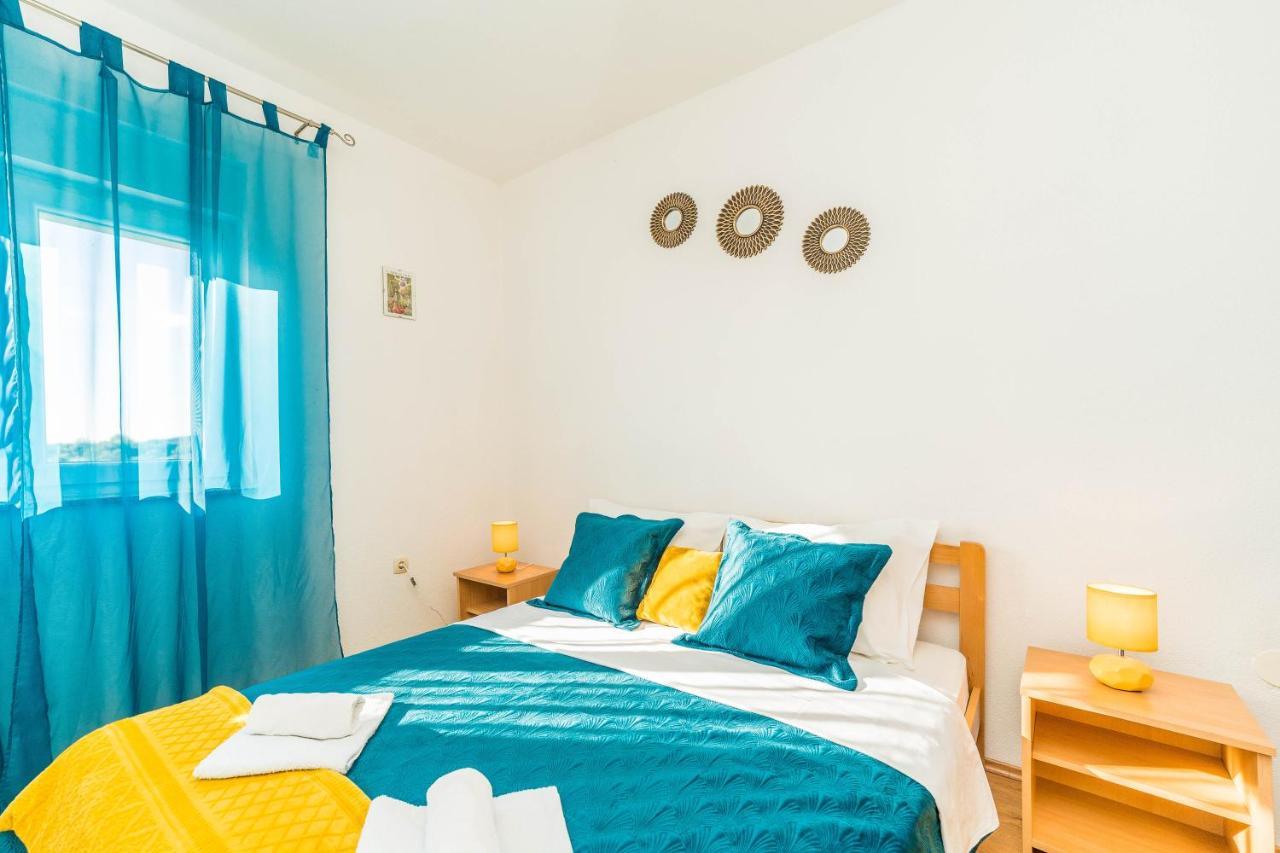 Apartments Matilda Sukosan Luaran gambar