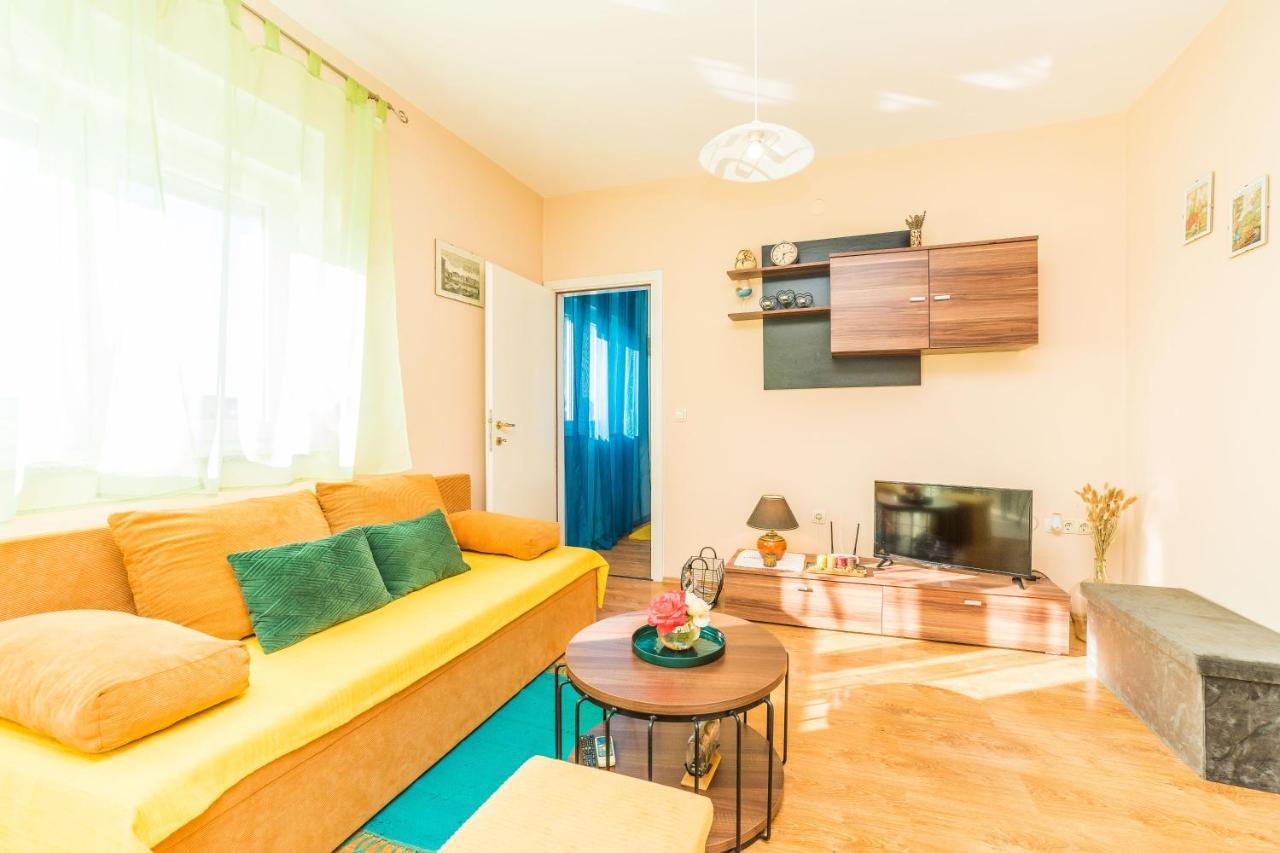 Apartments Matilda Sukosan Luaran gambar