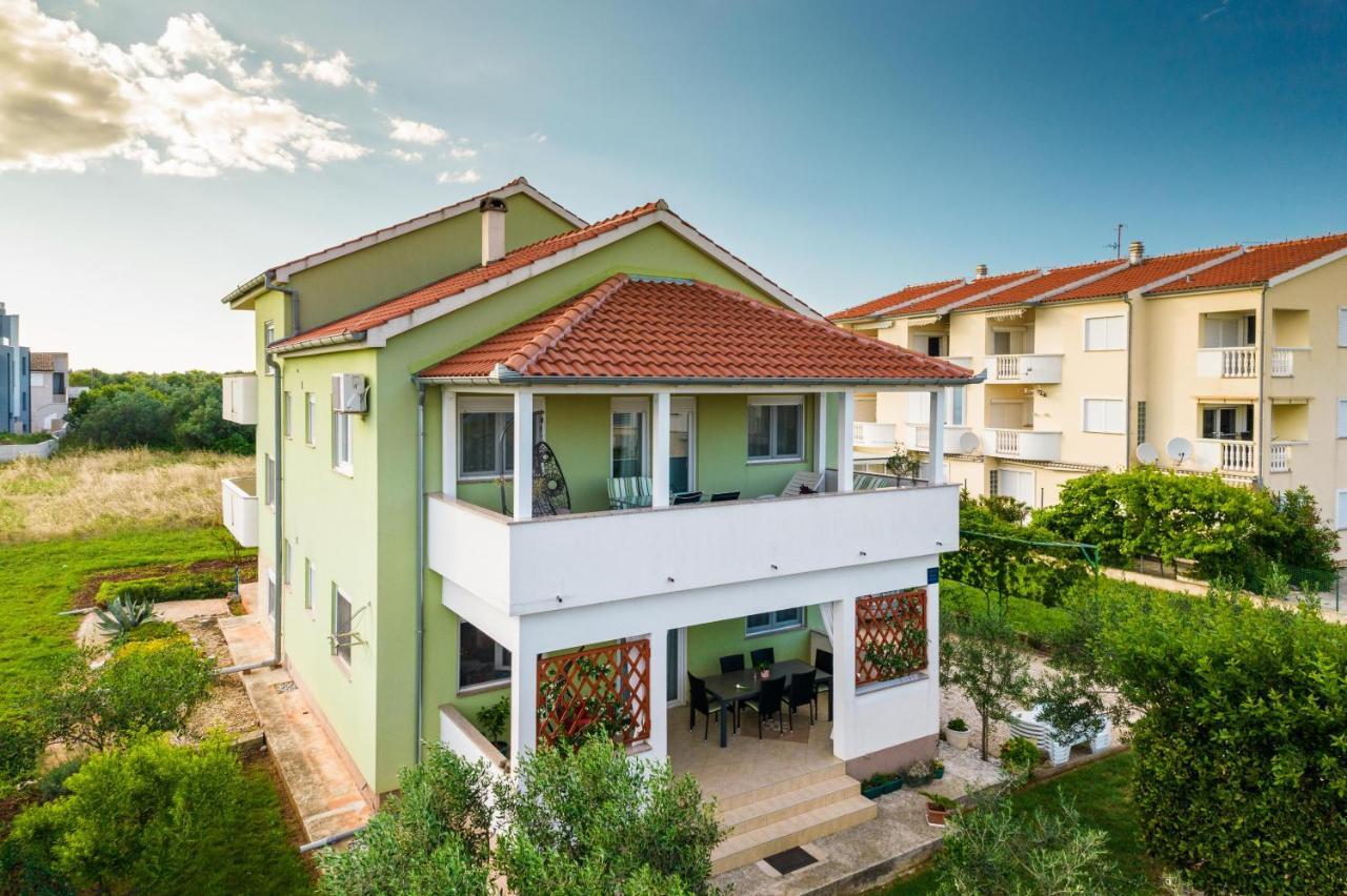 Apartments Matilda Sukosan Luaran gambar